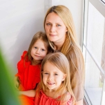Ольга отдала старшую дочь обучаться английскому в Талисман